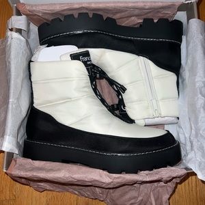 FRANCO SARTO L-Bucana Winted Snow Boots - Size 7